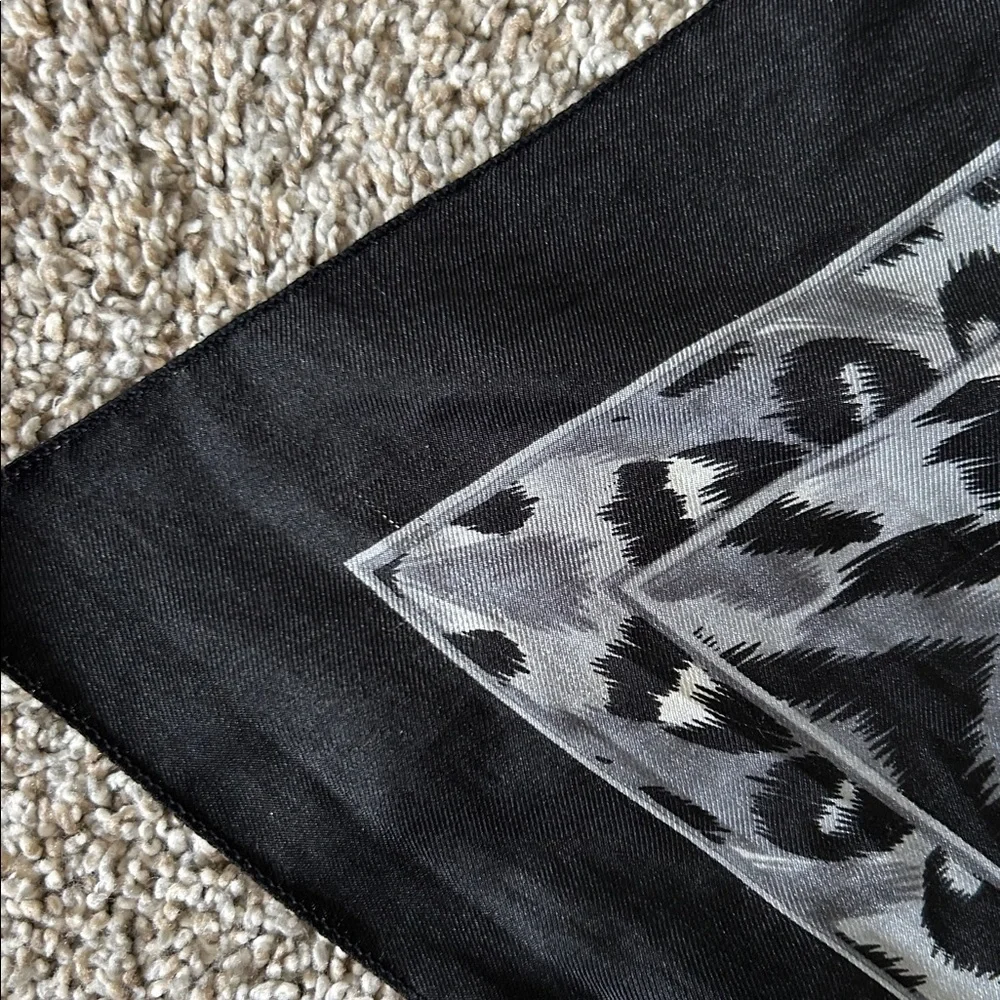 Leopard print scarf 34”x34” black & white & grey center of scarf has animal